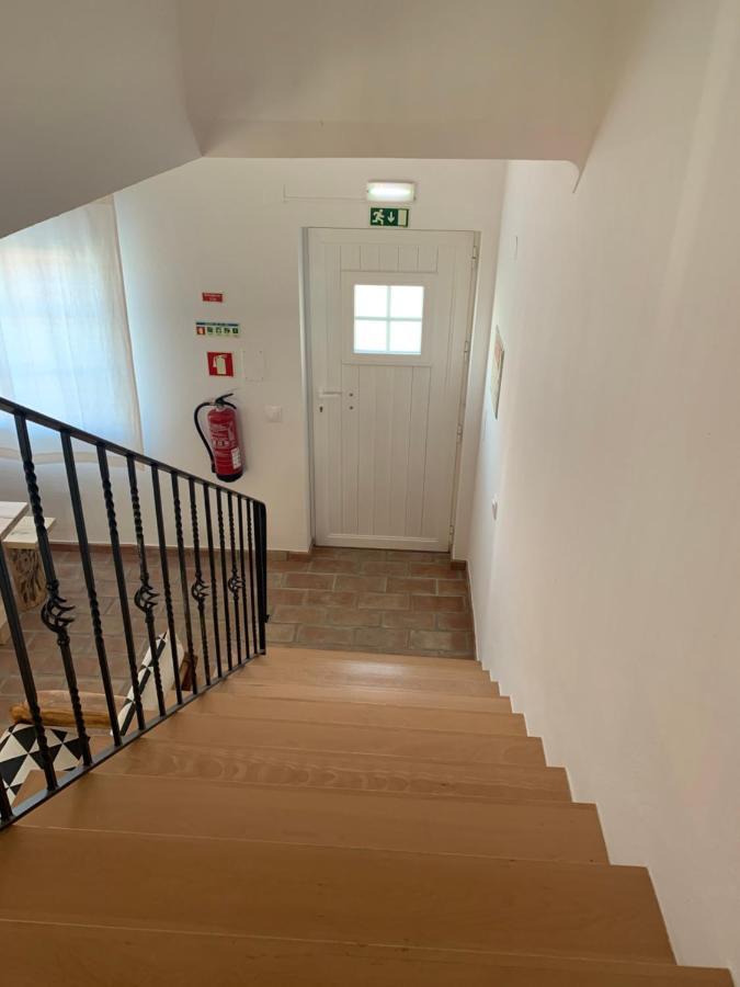 Almograve Beach Hostel Екстер'єр фото