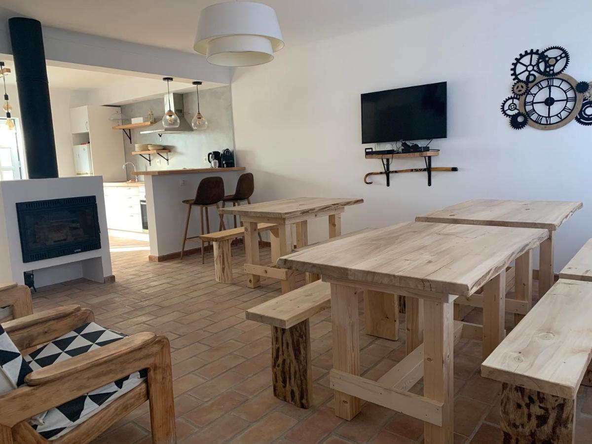 Almograve Beach Hostel Екстер'єр фото