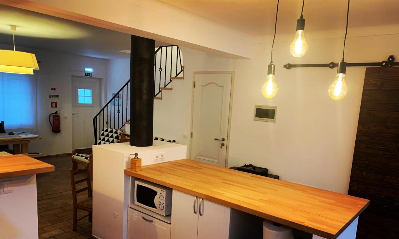 Almograve Beach Hostel Екстер'єр фото