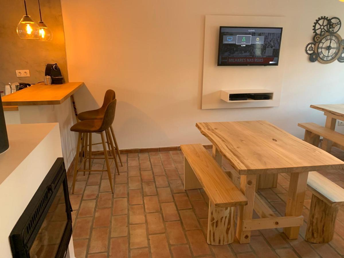 Almograve Beach Hostel Екстер'єр фото