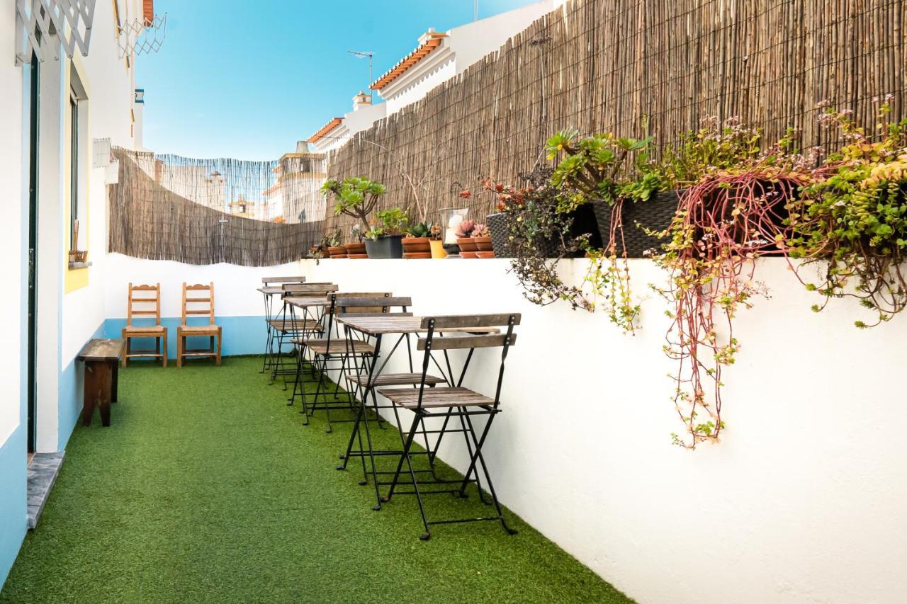 Almograve Beach Hostel Екстер'єр фото