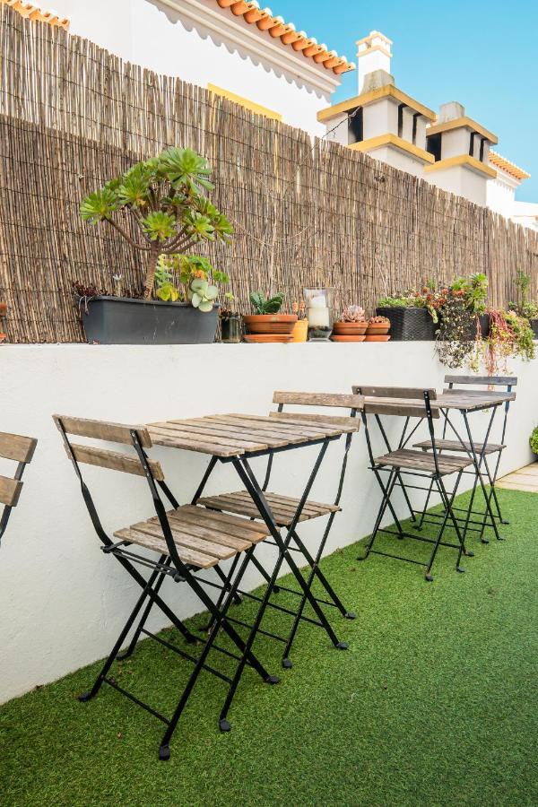 Almograve Beach Hostel Екстер'єр фото