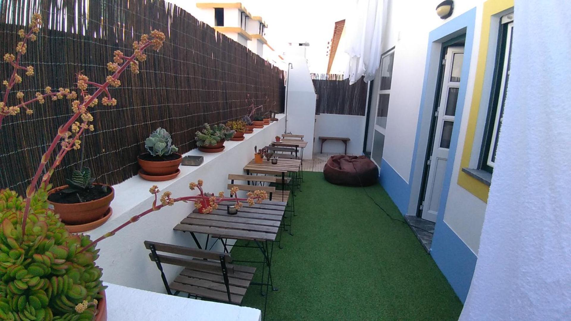 Almograve Beach Hostel Екстер'єр фото